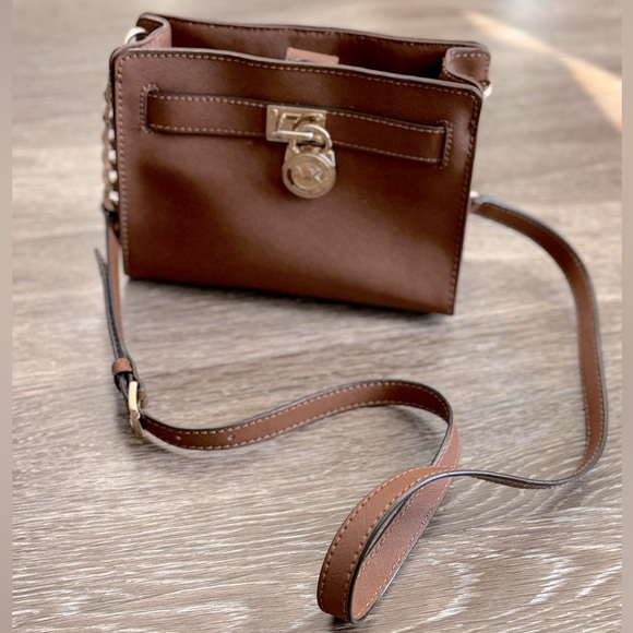 Michael Kors bags | Hamilton Mini Crossbody Brown Leather - Picture 1 of 4